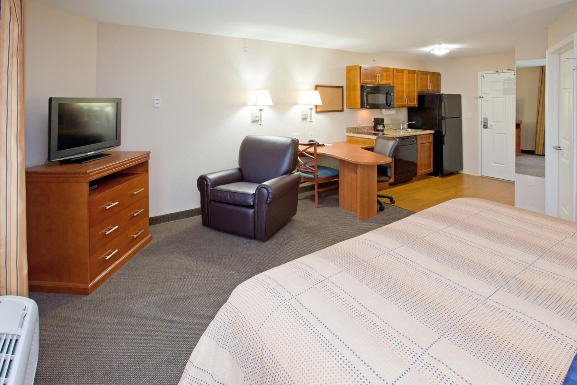 Candlewood Suites Indianapolis East, An Ihg Hotel Экстерьер фото