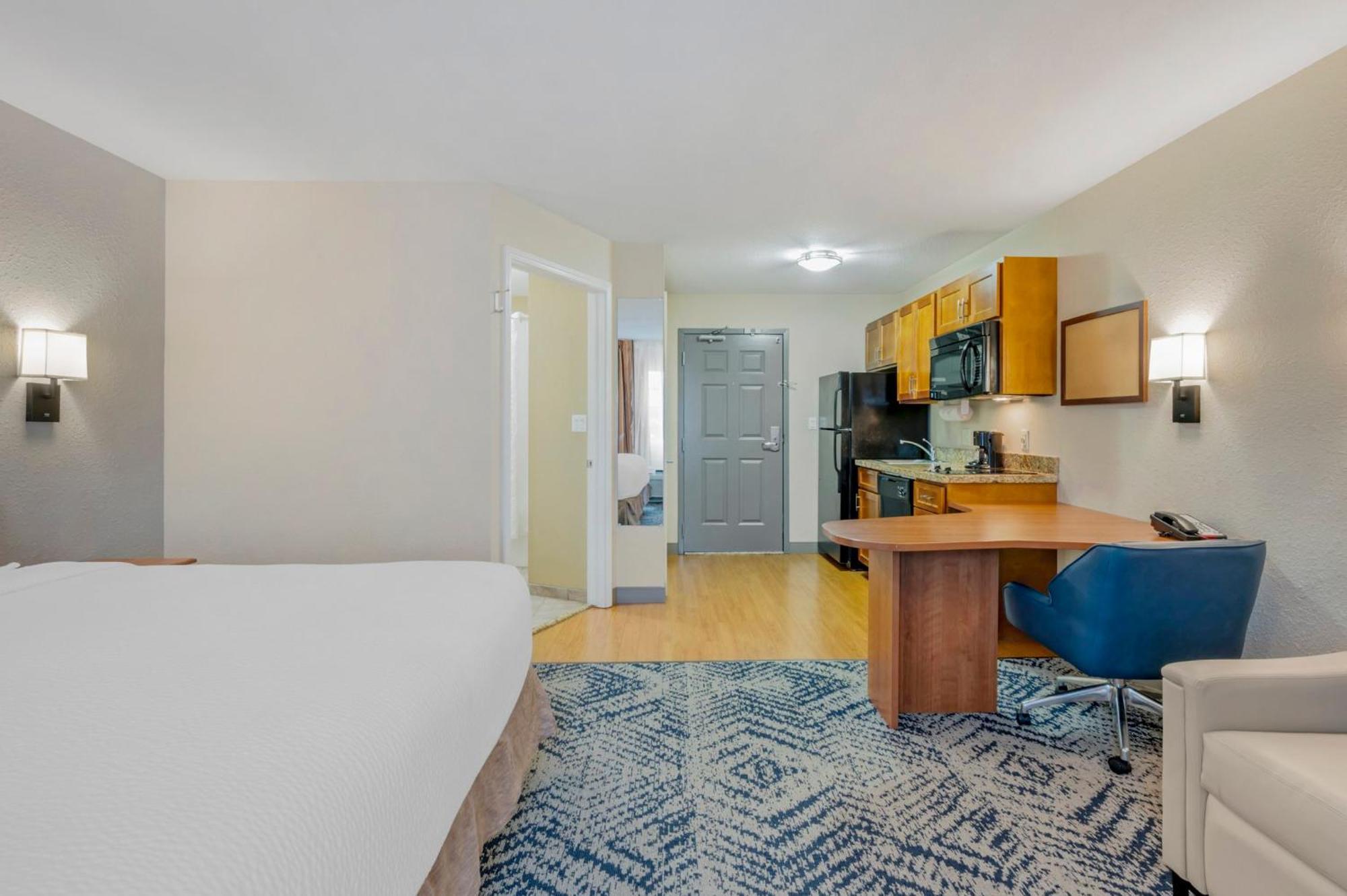 Candlewood Suites Indianapolis East, An Ihg Hotel Экстерьер фото