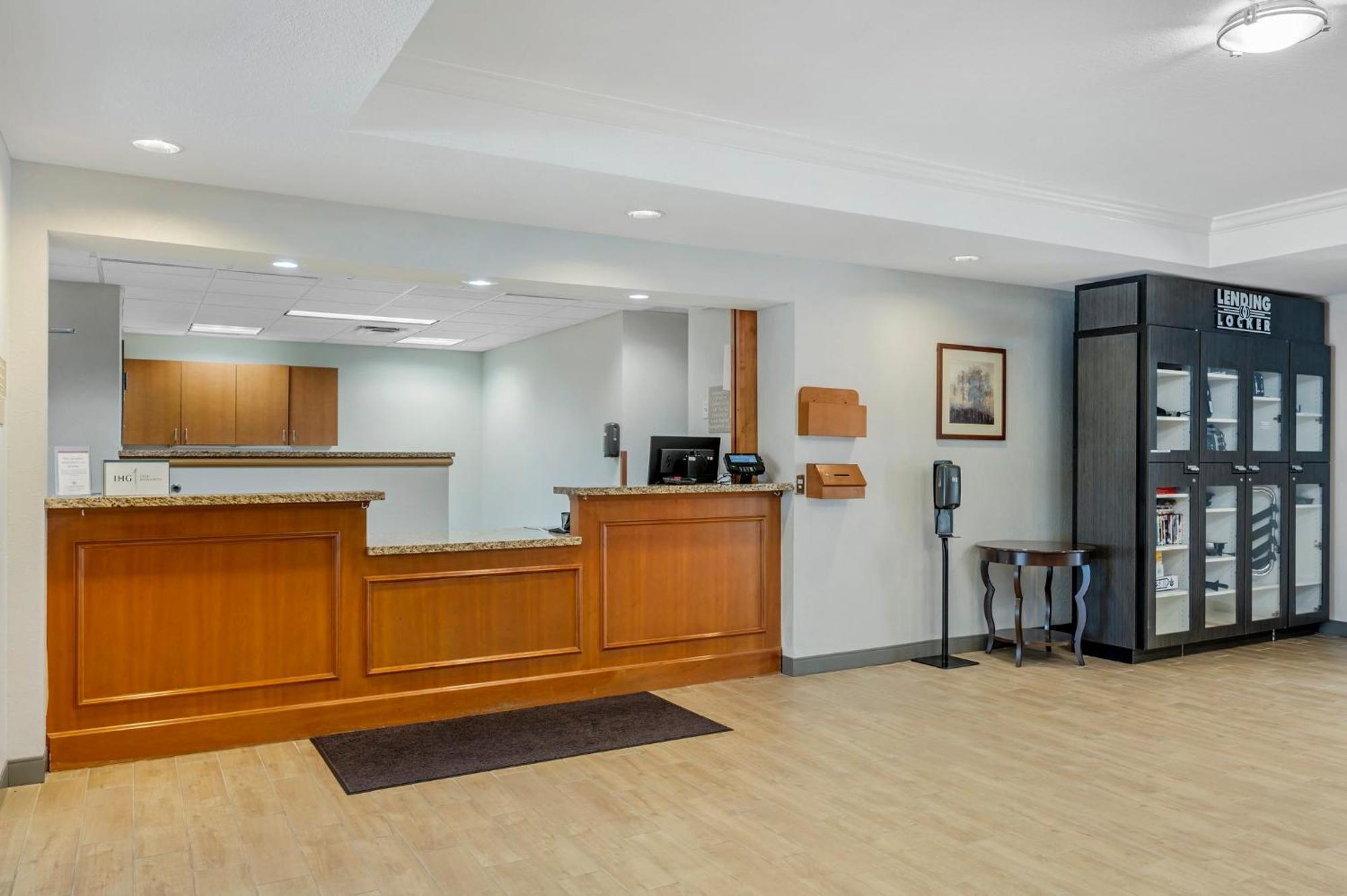 Candlewood Suites Indianapolis East, An Ihg Hotel Экстерьер фото