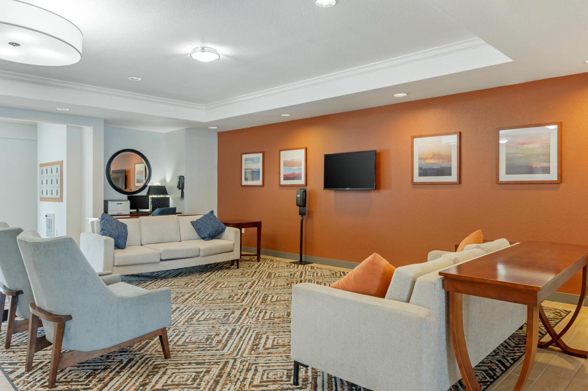 Candlewood Suites Indianapolis East By Ihg Экстерьер фото