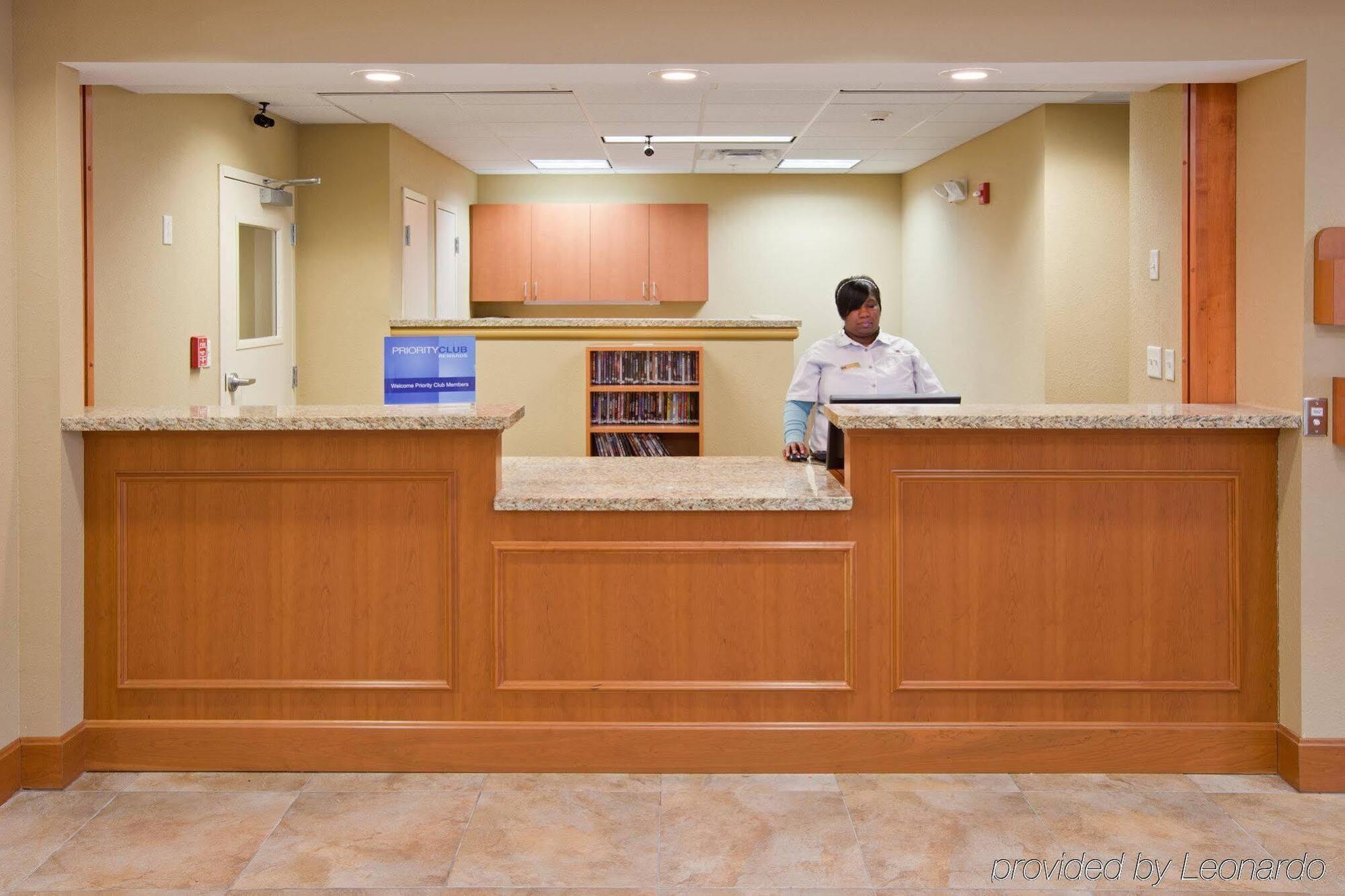 Candlewood Suites Indianapolis East By Ihg Экстерьер фото