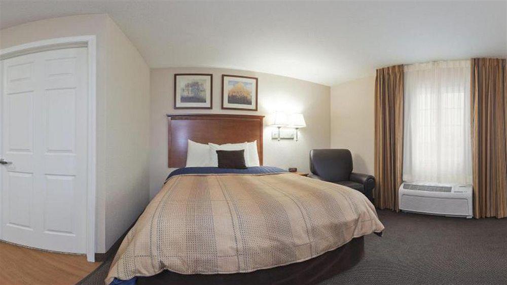 Candlewood Suites Indianapolis East By Ihg Экстерьер фото